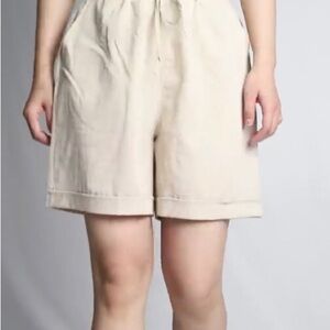 Women's Cream Shorts